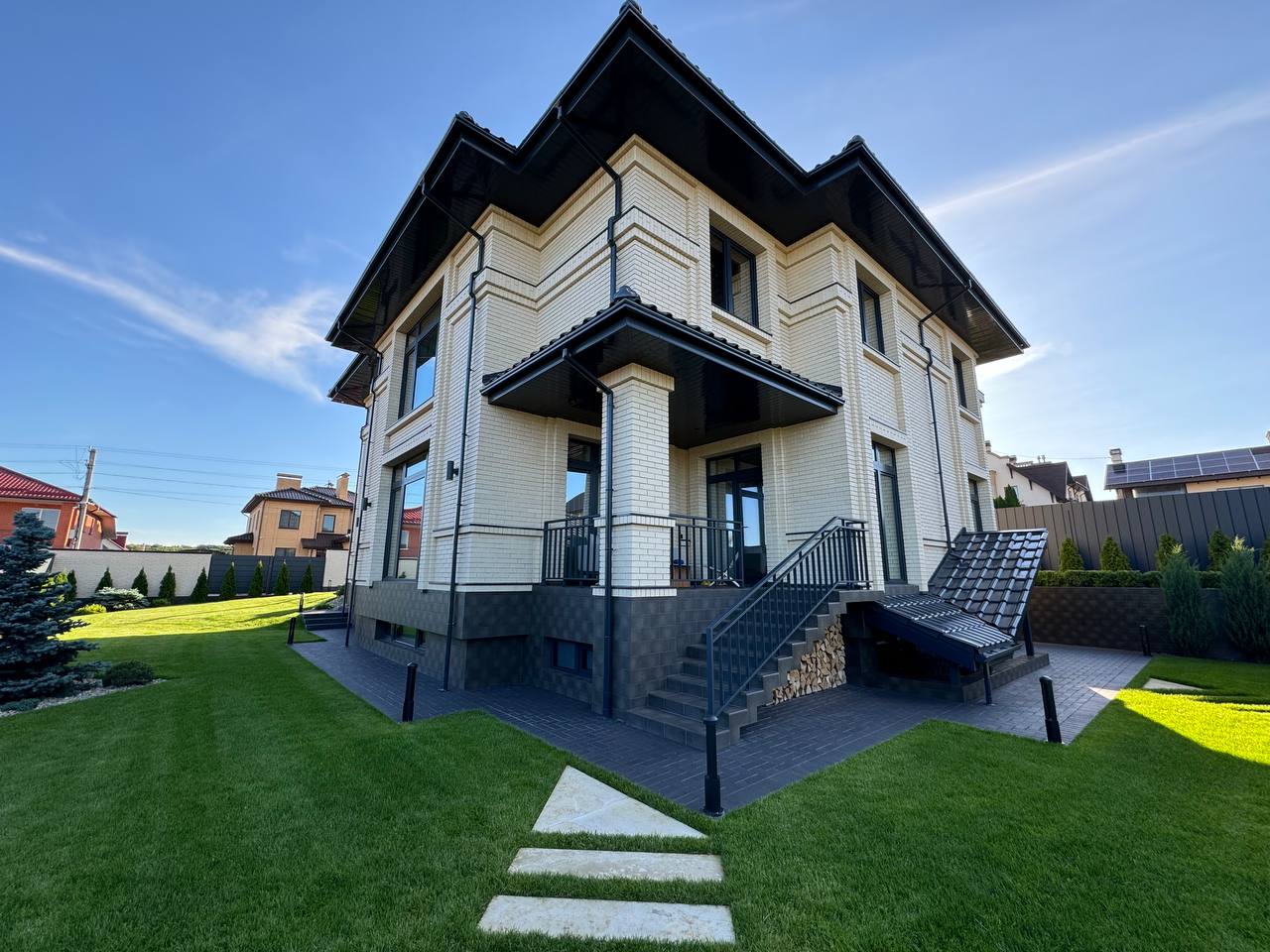 Будівництво приватного будинку в м-ні 