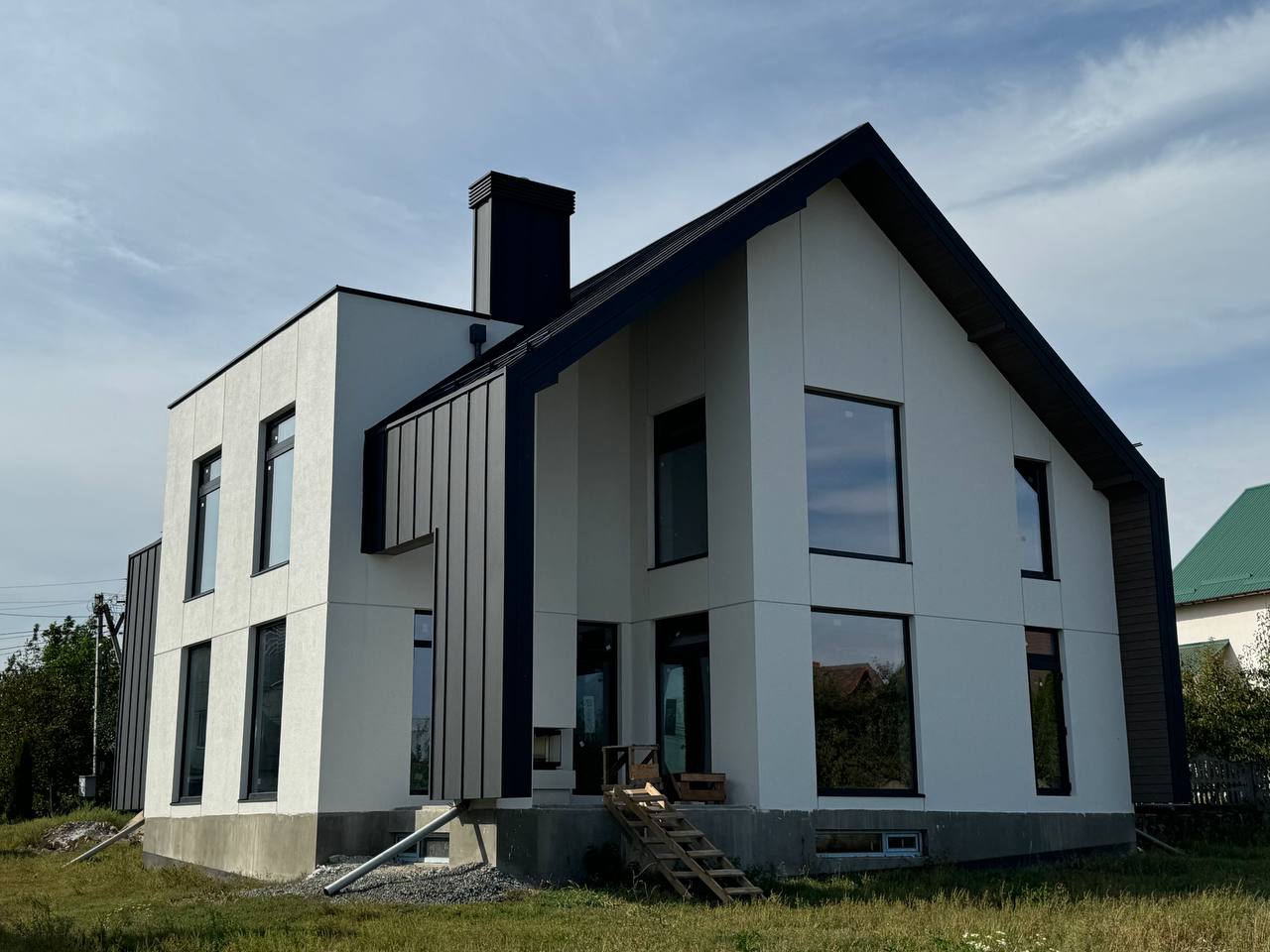 Строительство частного дома на ул. Блакитна